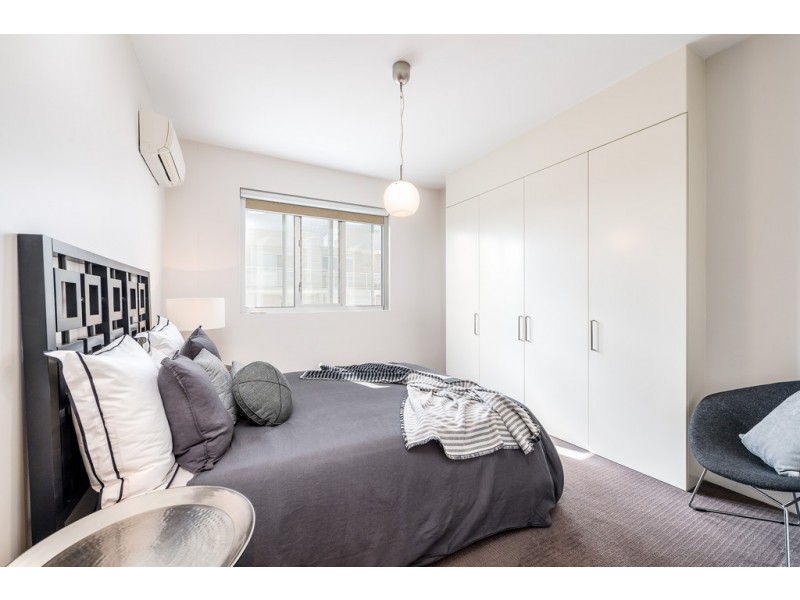 18/64 Penkivil Street, Bondi NSW 2026