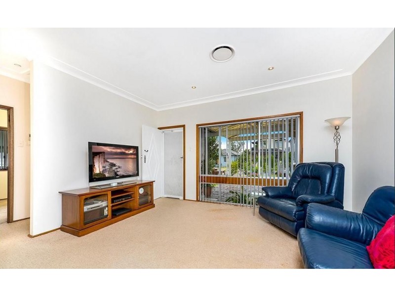 32 Valencia Street, Greenacre NSW 2190