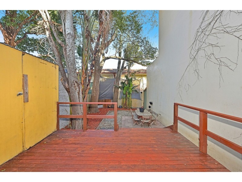 9 College Street, Newtown NSW 2042