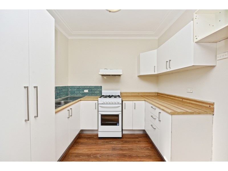 5/6 Kresser Grove, Canterbury NSW 2193