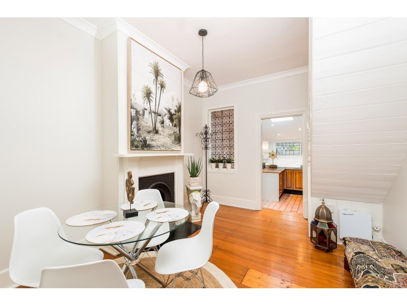 18 Whitehorse Street, Newtown NSW 2042