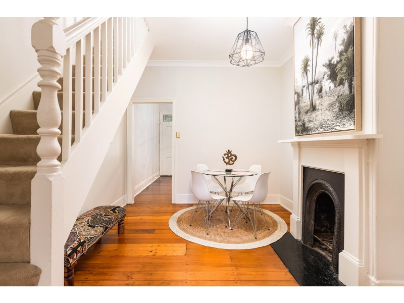 18 Whitehorse Street, Newtown NSW 2042