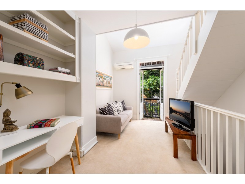 18 Whitehorse Street, Newtown NSW 2042