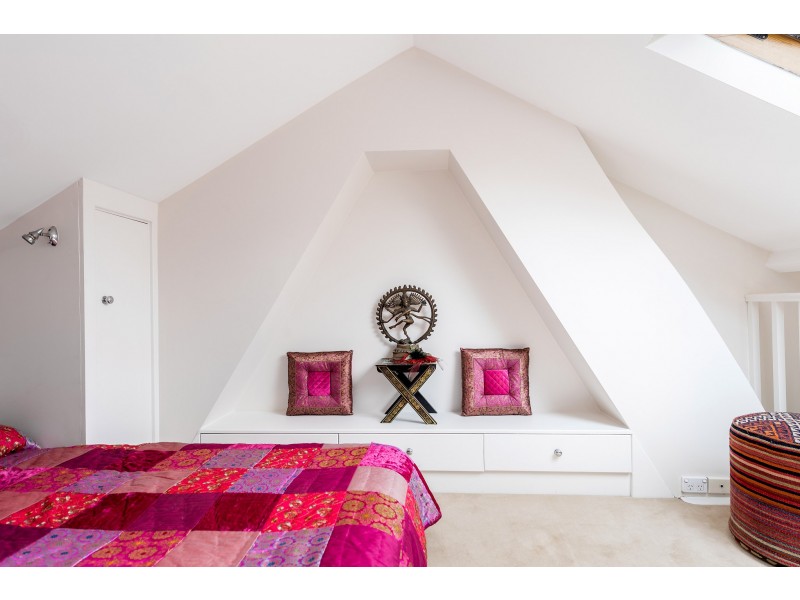 18 Whitehorse Street, Newtown NSW 2042