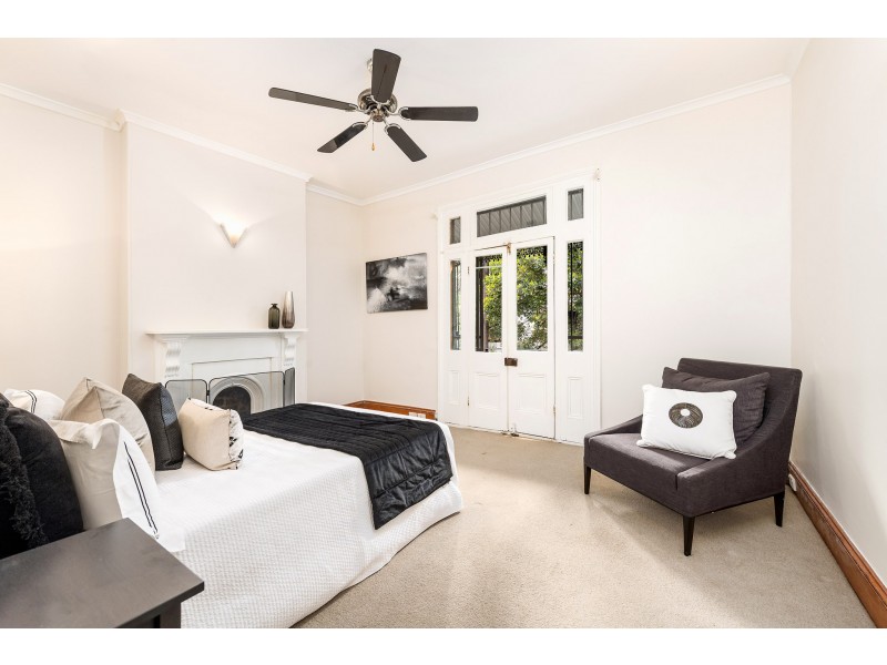 18 Calder Road, Darlington NSW 2008