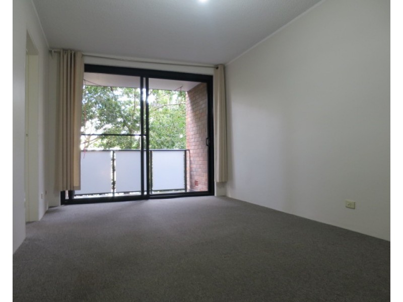 3/211 Wigram Road, Forest Lodge NSW 2037