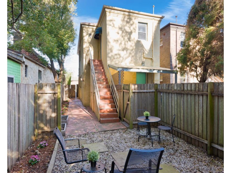 2/209 New Canterbury Road, Lewisham NSW 2049