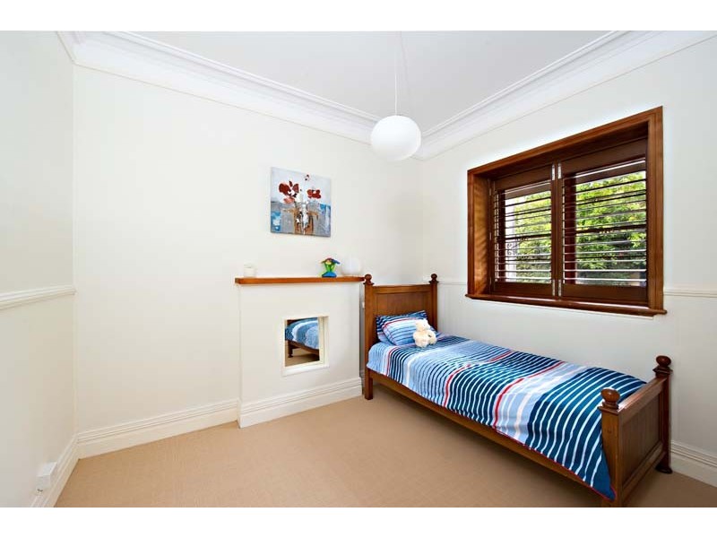 19 Newington Road, Marrickville NSW 2204