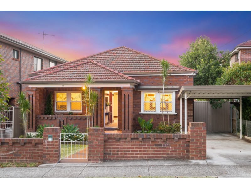 33 Wolli Avenue, Earlwood NSW 2206