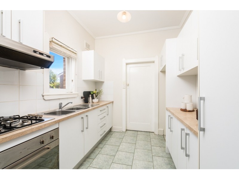 33 Wolli Avenue, Earlwood NSW 2206