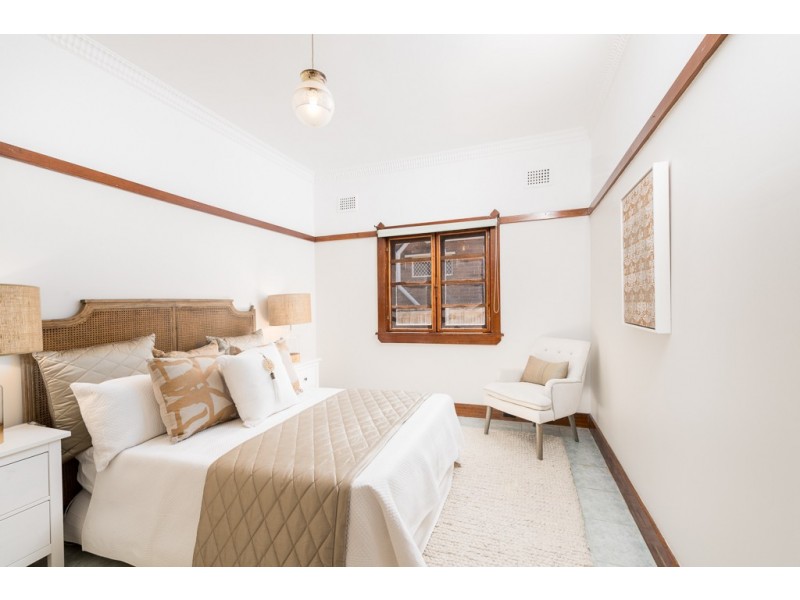 33 Wolli Avenue, Earlwood NSW 2206