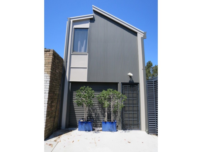 1/81 Kingsclear Rd, Alexandria NSW 2015