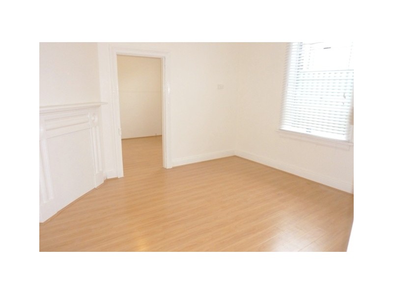 85 Hutchinson St, St Peters NSW 2044