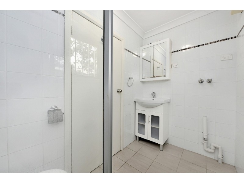 42 Kingsclear Rd, Alexandria NSW 2015