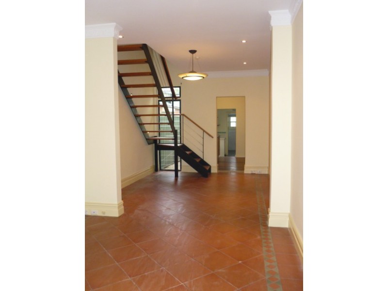 12 Bridge St, Erskineville NSW 2043