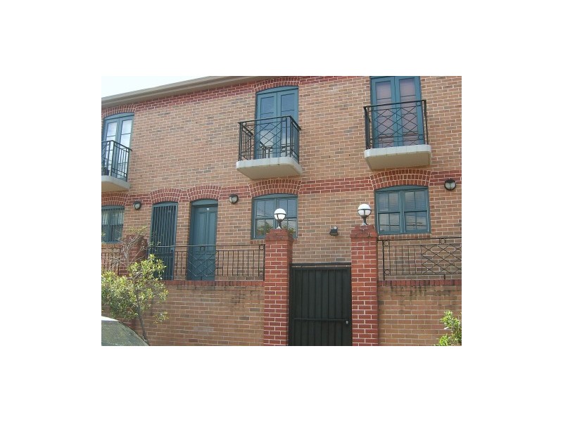 18/168 George Street, Erskineville NSW 2043