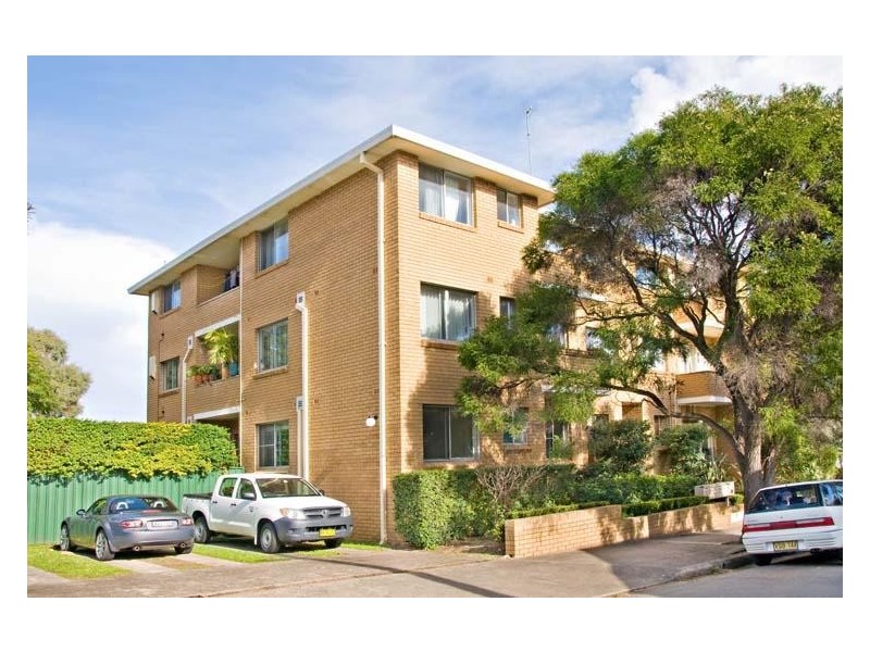 2/23 Wemyss Street, Enmore NSW 2042