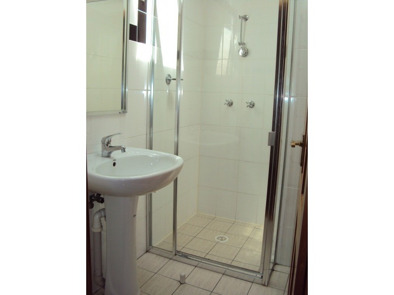 64 Frederick St, St Peters NSW 2044