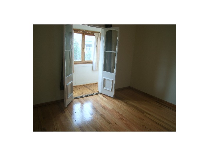 64 Frederick St, St Peters NSW 2044