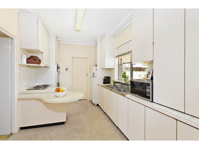 11 The (Little) Grand Parade, Brighton-le-sands NSW 2216