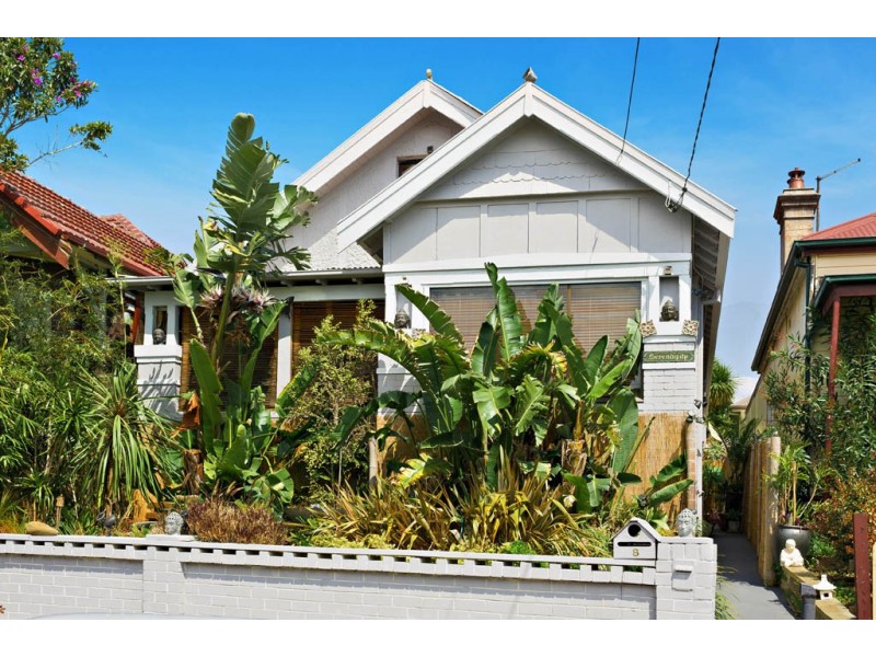 8 Hillcrest Street, Tempe NSW 2044