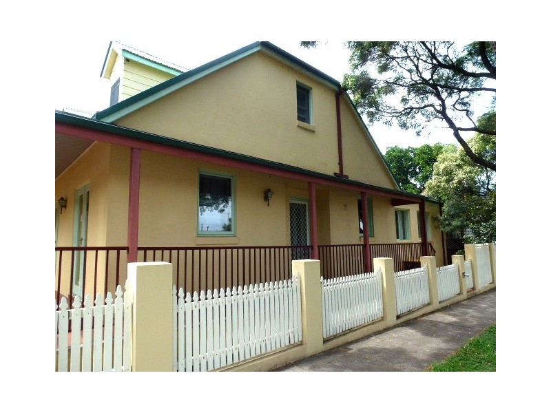 19 Browns Ave, Enmore NSW 2042