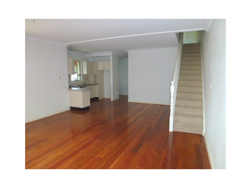 19 Browns Ave, Enmore NSW 2042