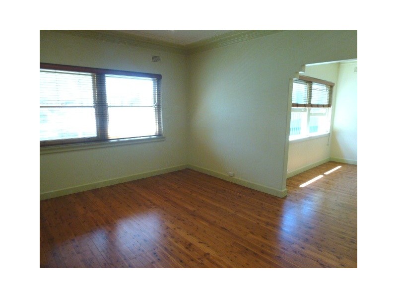 8 Bell Ave, Kogarah NSW 2217