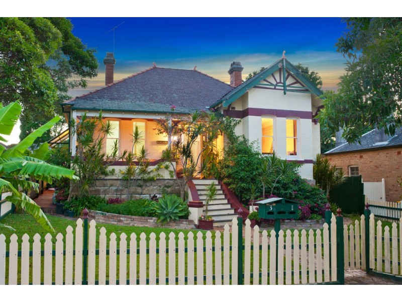 11 Fleet Street, Carlton NSW 2218