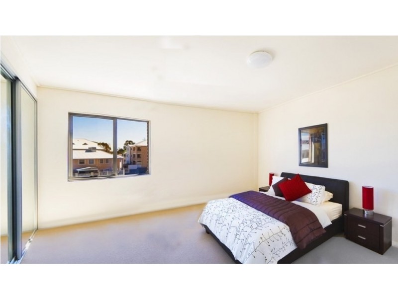 32/20 Close Street, Canterbury NSW 2193