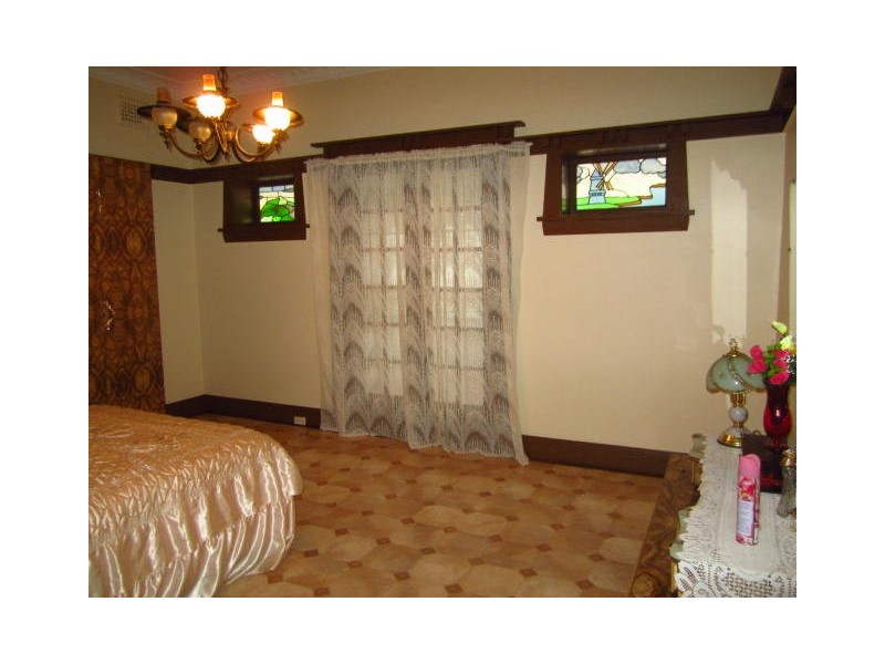 33a Premier Street, Marrickville NSW 2204