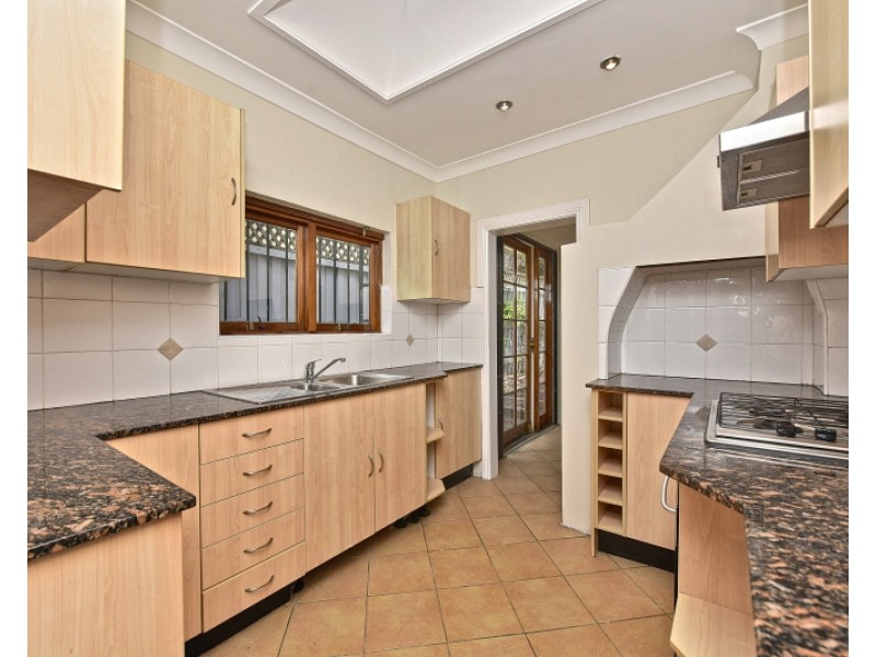 15 Campbell Street, Newtown NSW 2042