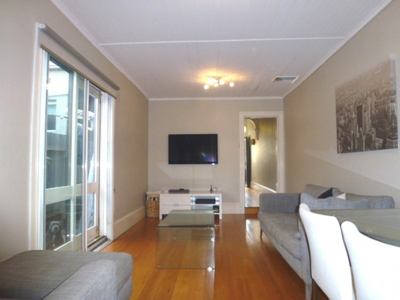 61 Frederick Street, St Peters NSW 2044