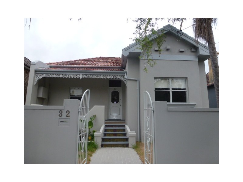 32 Harrow Road, Stanmore NSW 2048