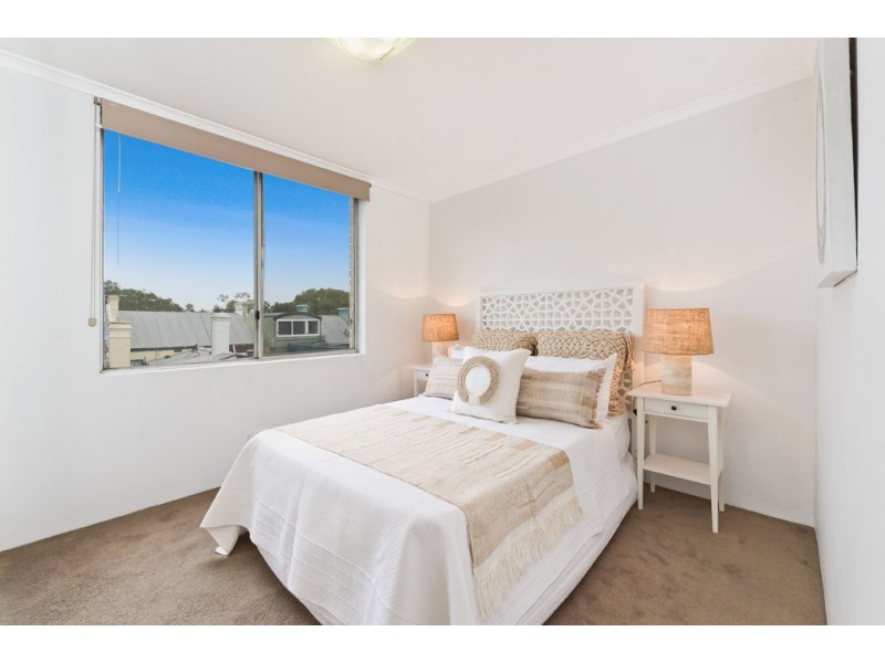 25/2-6 Brown Street, Newtown NSW 2042
