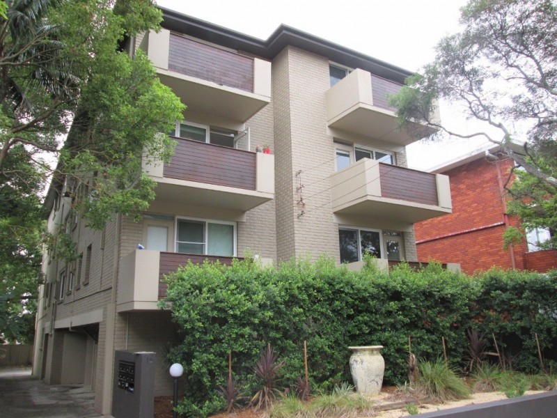 4/16 Sebastopol Street, Enmore NSW 2042