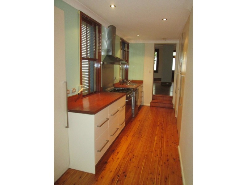 18 Calder Rd, Darlington NSW 2008