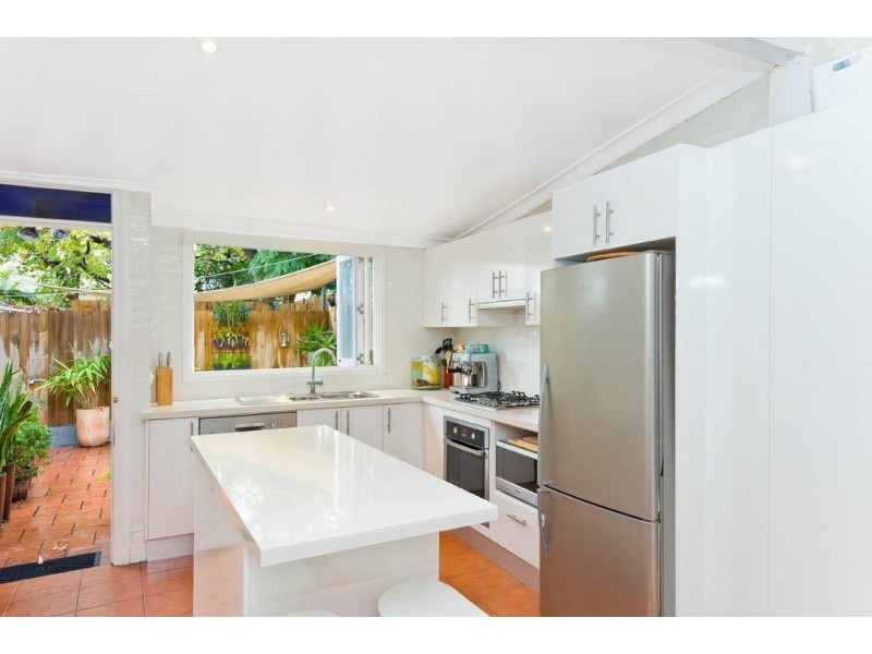 17 Oxford St, Newtown NSW 2042