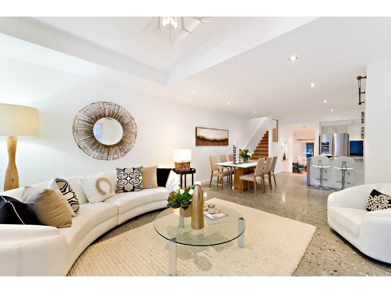 60 Kingsclear Road, Alexandria NSW 2015