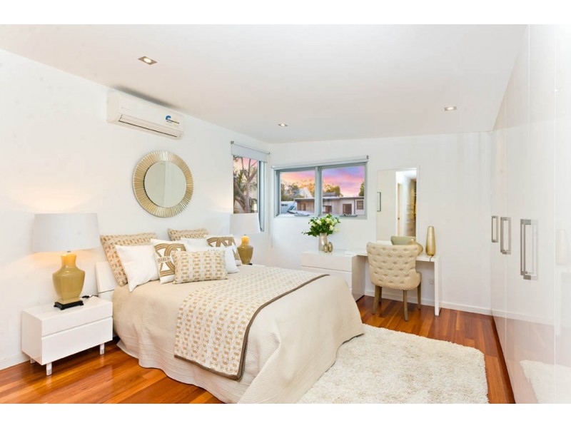 60 Kingsclear Road, Alexandria NSW 2015