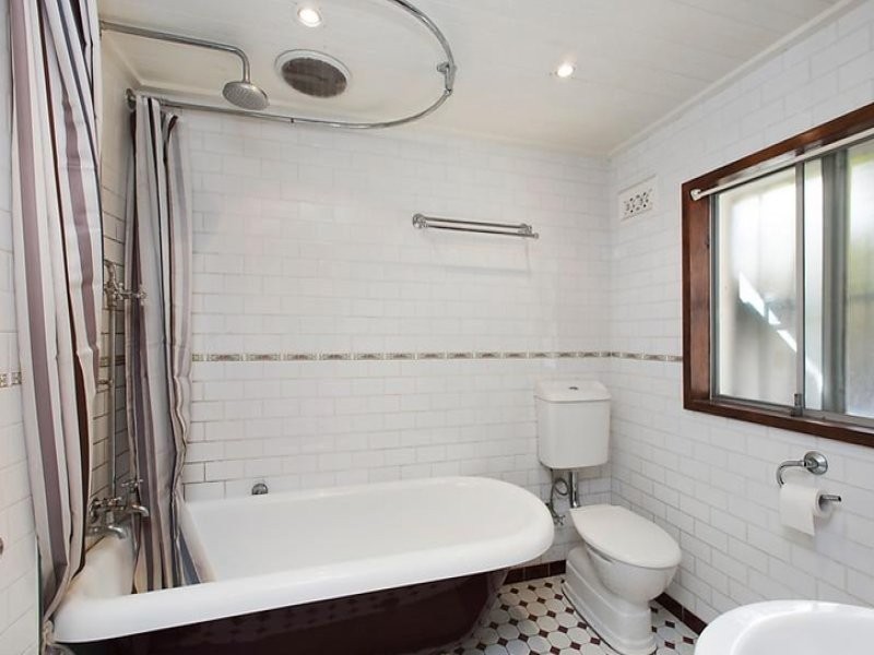 9 Council Street, St Peters NSW 2044