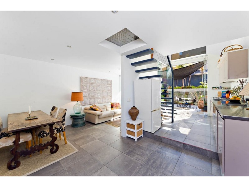 30 Linthorpe Lane, Newtown NSW 2042