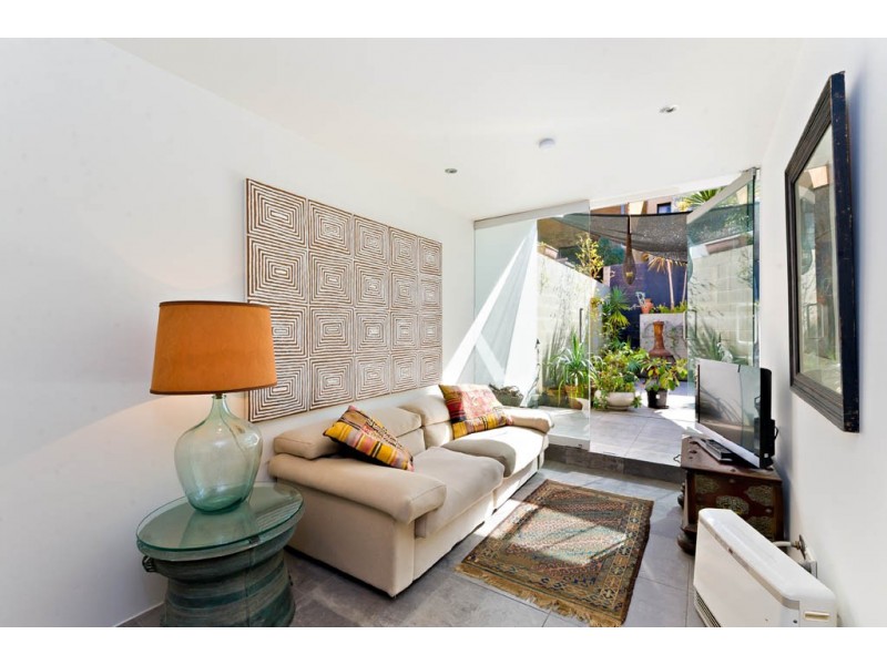 30 Linthorpe Lane, Newtown NSW 2042