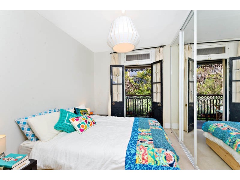 18 Whitehorse Street, Newtown NSW 2042