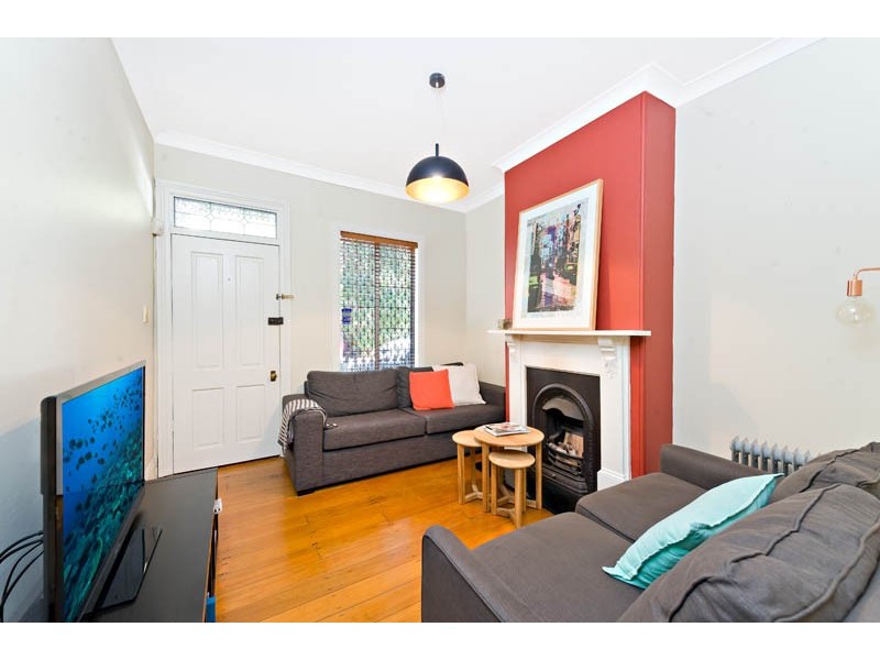 18 Whitehorse Street, Newtown NSW 2042