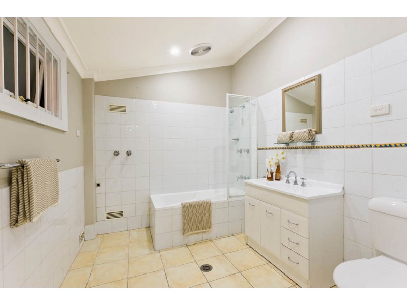 162 Church Street, Newtown NSW 2042