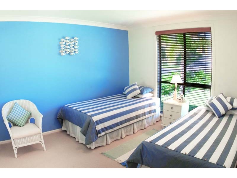 71 Surfrider Ave, North Avoca NSW 2260