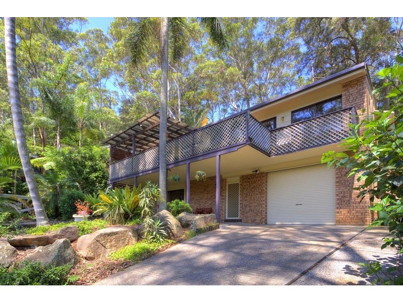 32 Surf Rider Avenue, North Avoca NSW 2260