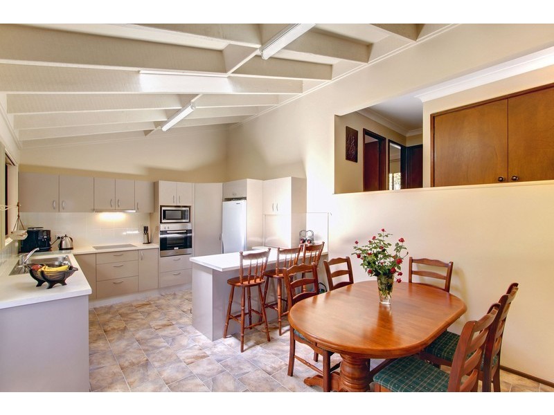 32 Surf Rider Avenue, North Avoca NSW 2260