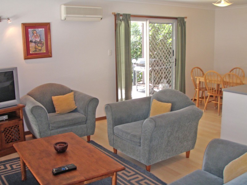 8 Ocean Street, North Avoca NSW 2260